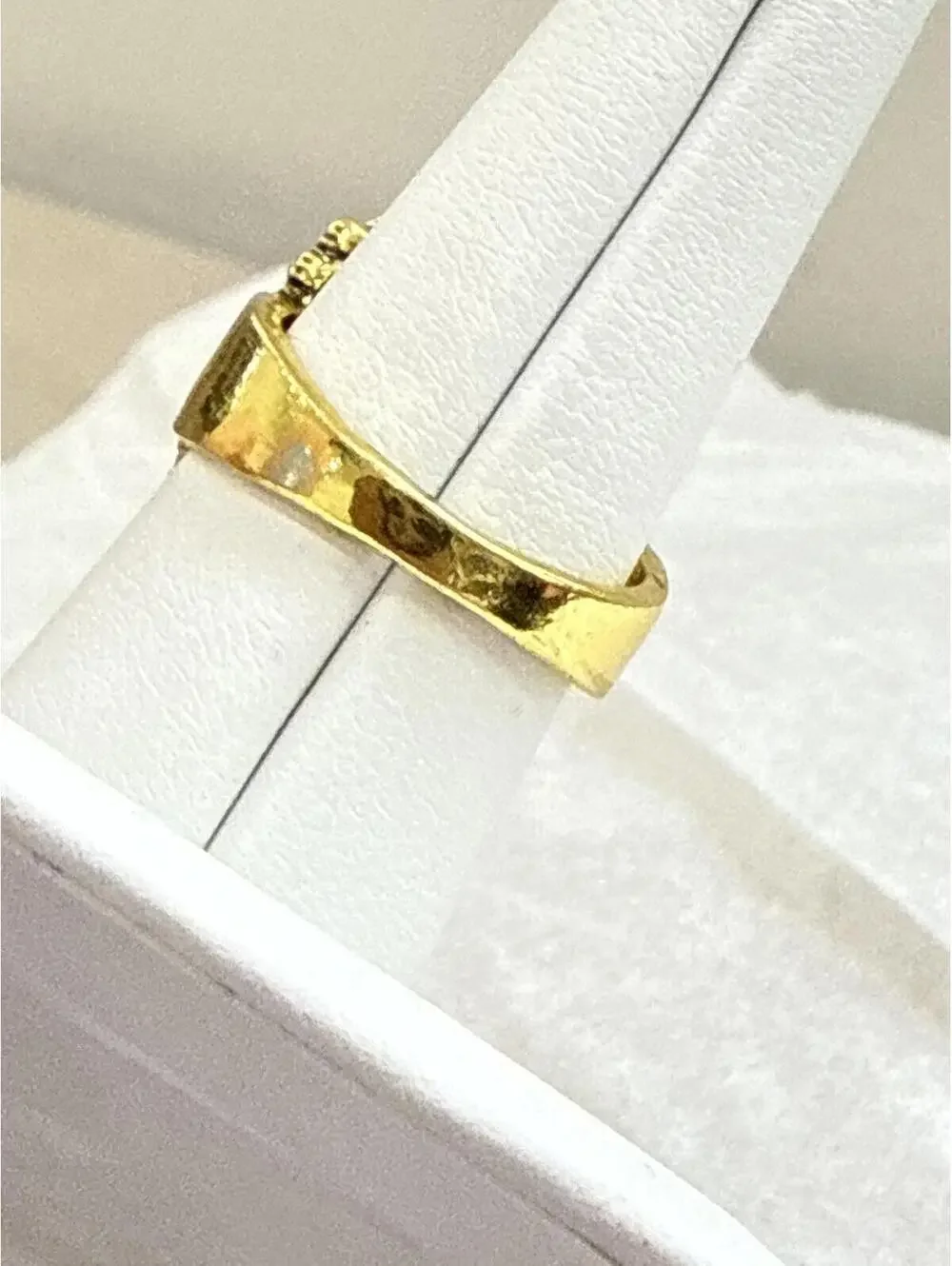 Vintage Style Gold Tone Multi-Stone Cocktail Ring Size 7.25